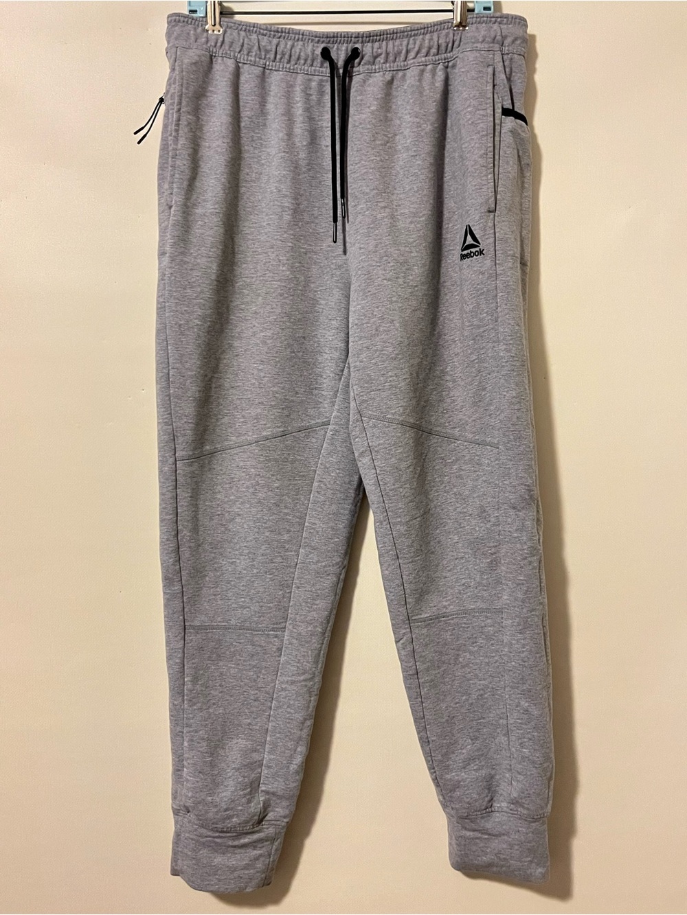 Men’s Reebok Gray Joggers Large Relaxed Fit Stretch Waist Drawstring Casual Swea